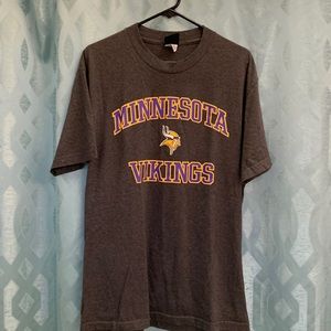 NFL team apparel Minnesota Vikings men’s size large, short sleeve gray T-shirt